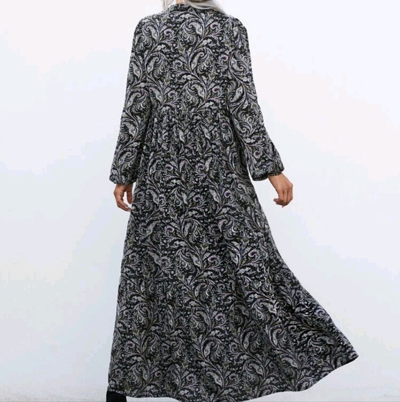 Holidaya Allover Print Button Front Dress Without Belt - Picture 2 of 4